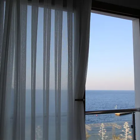 Ξενοδοχείο Nomia Hotel 3*