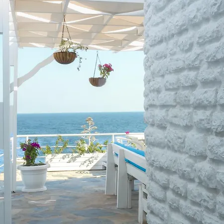 Nomia Hotel 3*