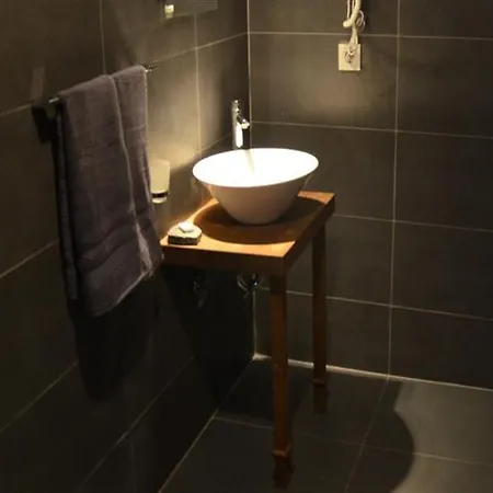 Nomia Hotel